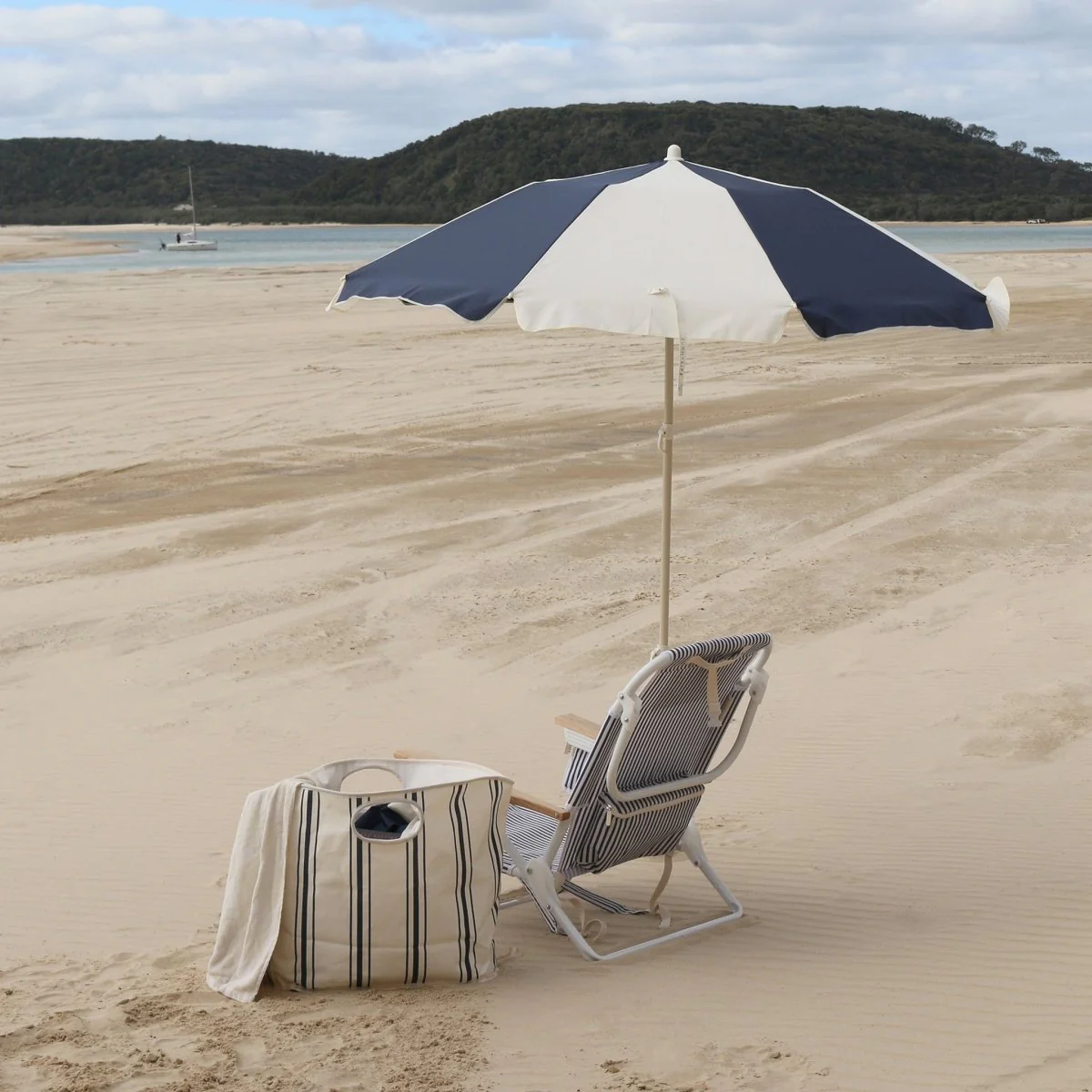 Compact Beach Umbrella Marine - Image 5