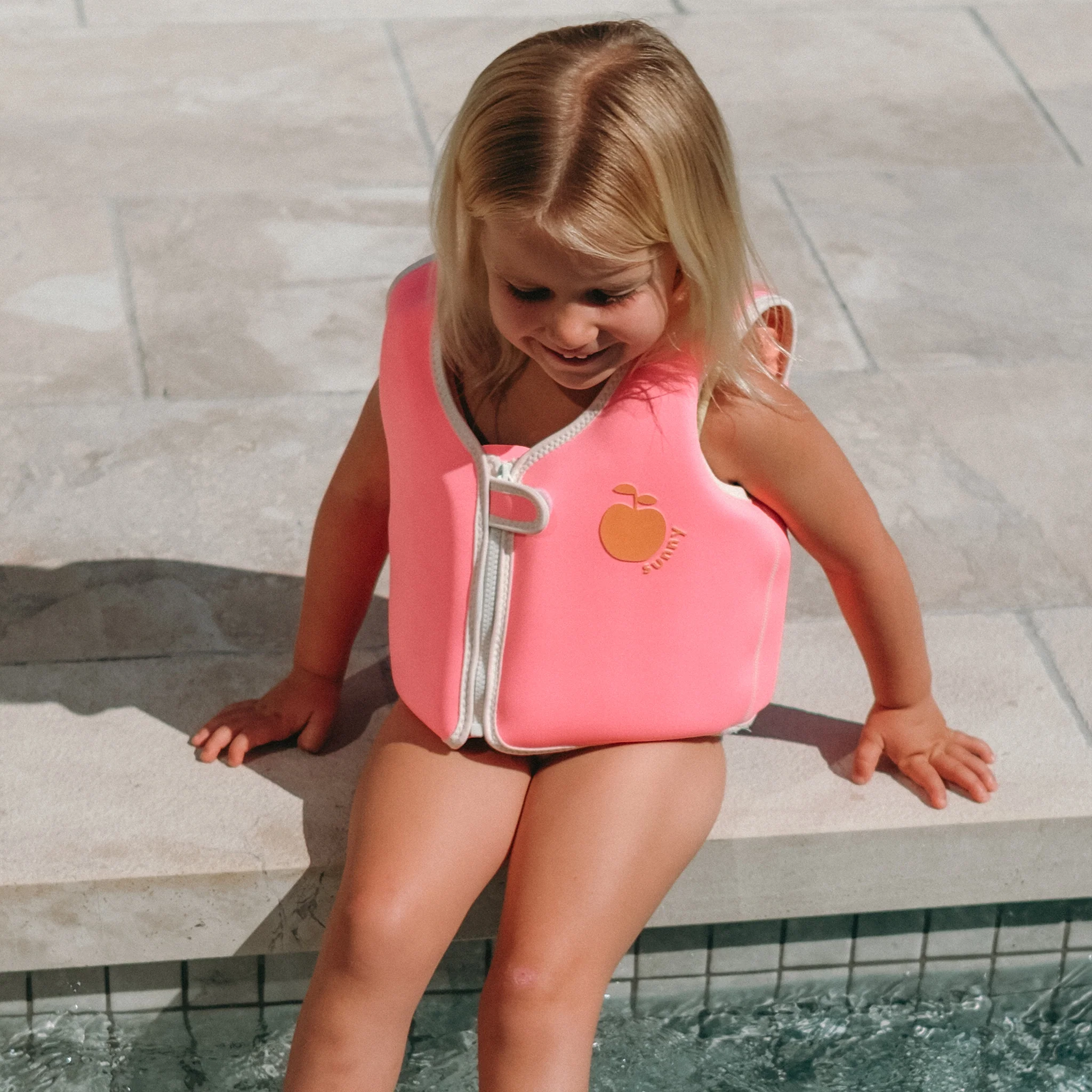 Kids Swim Vest 3-6 - Poppy the Peach Neon Pink - Image 4