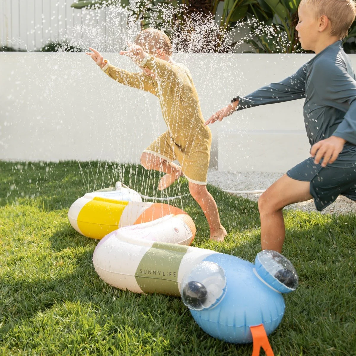 Inflatable Sprinkler - Into the Wild - Image 3