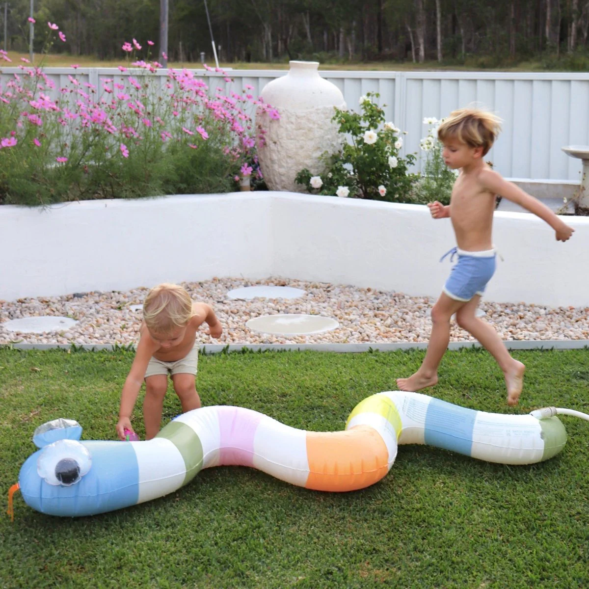 Inflatable Sprinkler - Into the Wild - Image 5