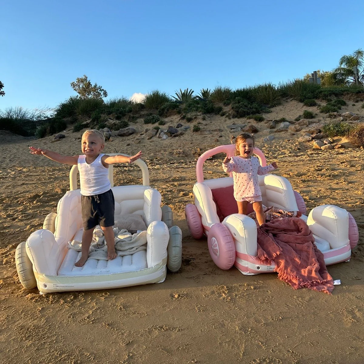 Kids Air Mattress - Summer Van - Image 13