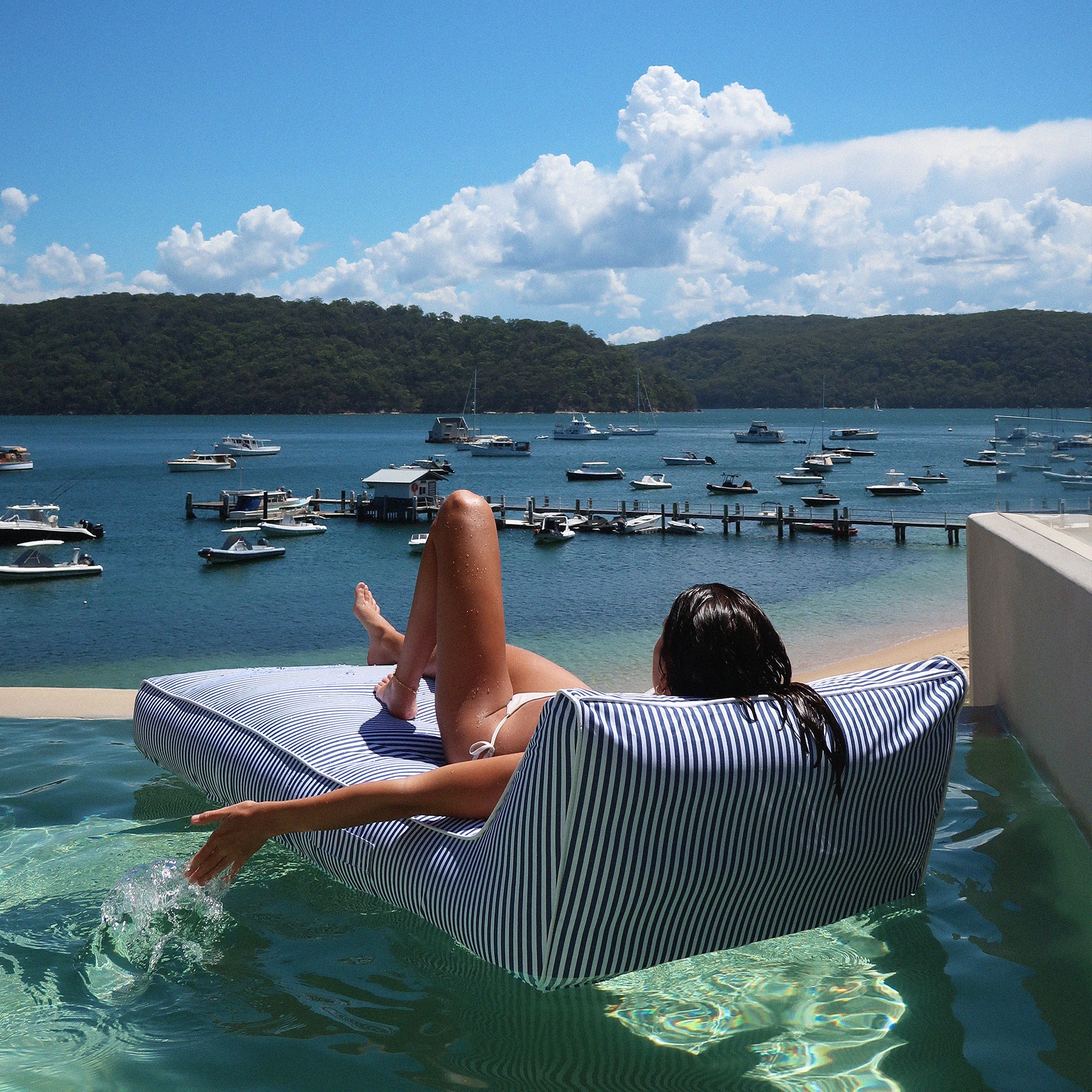Luxe Lie-On Lounger - Le Weekend Navy - Image 3