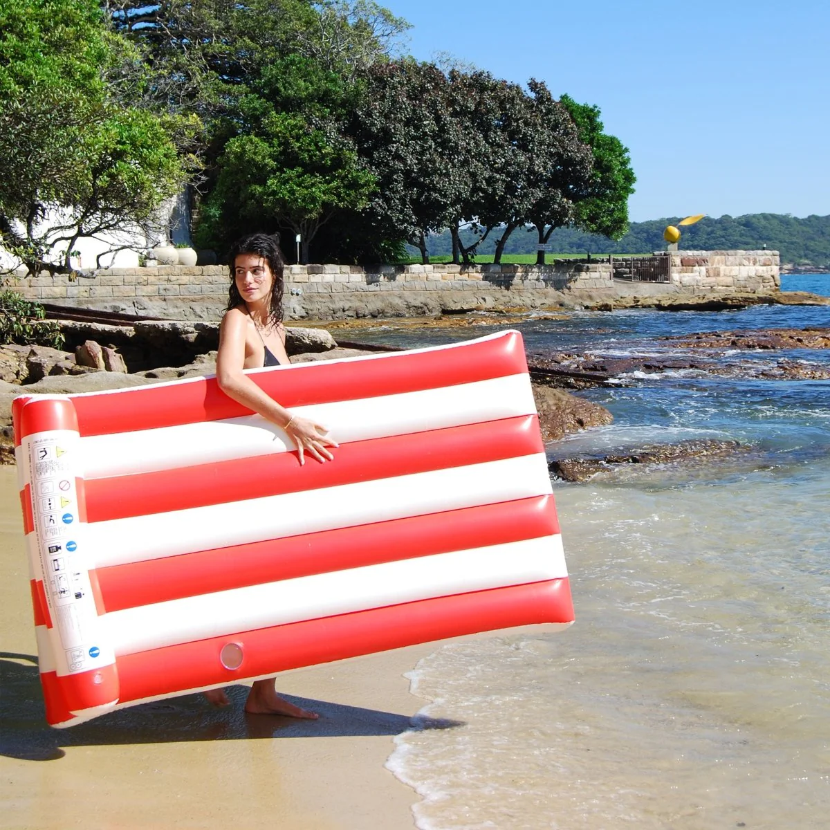 Luxe Lilo - Red - Image 5