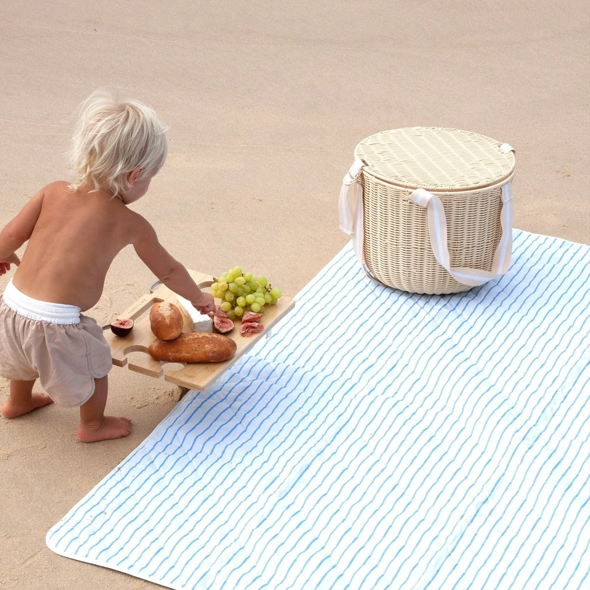 Round Picnic Cooler Basket - Image 4