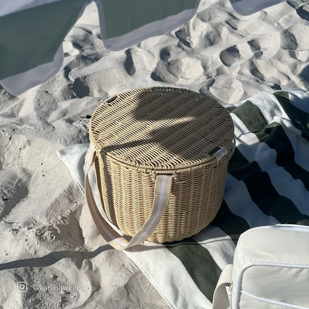 Round Picnic Cooler Basket - Image 6