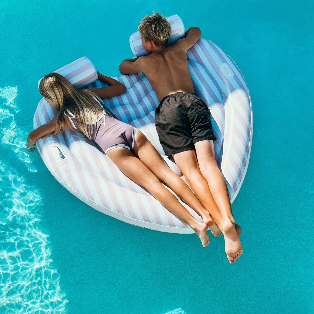 Twin Lie-On Float - Stole My Heart - Image 4